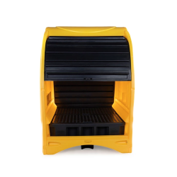 Enclosed spill containment tray for 4 drums