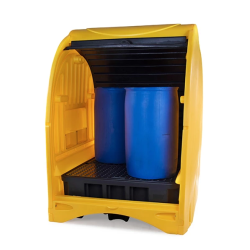 Enclosed spill containment tray for 4 drums