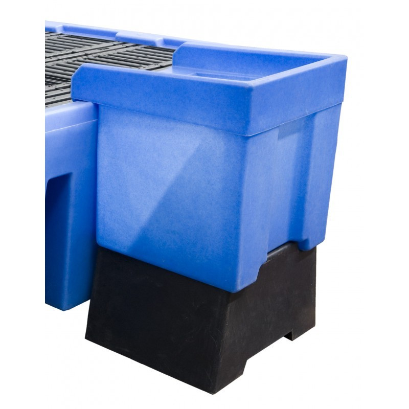 Drain pan for polyethylene IBCs